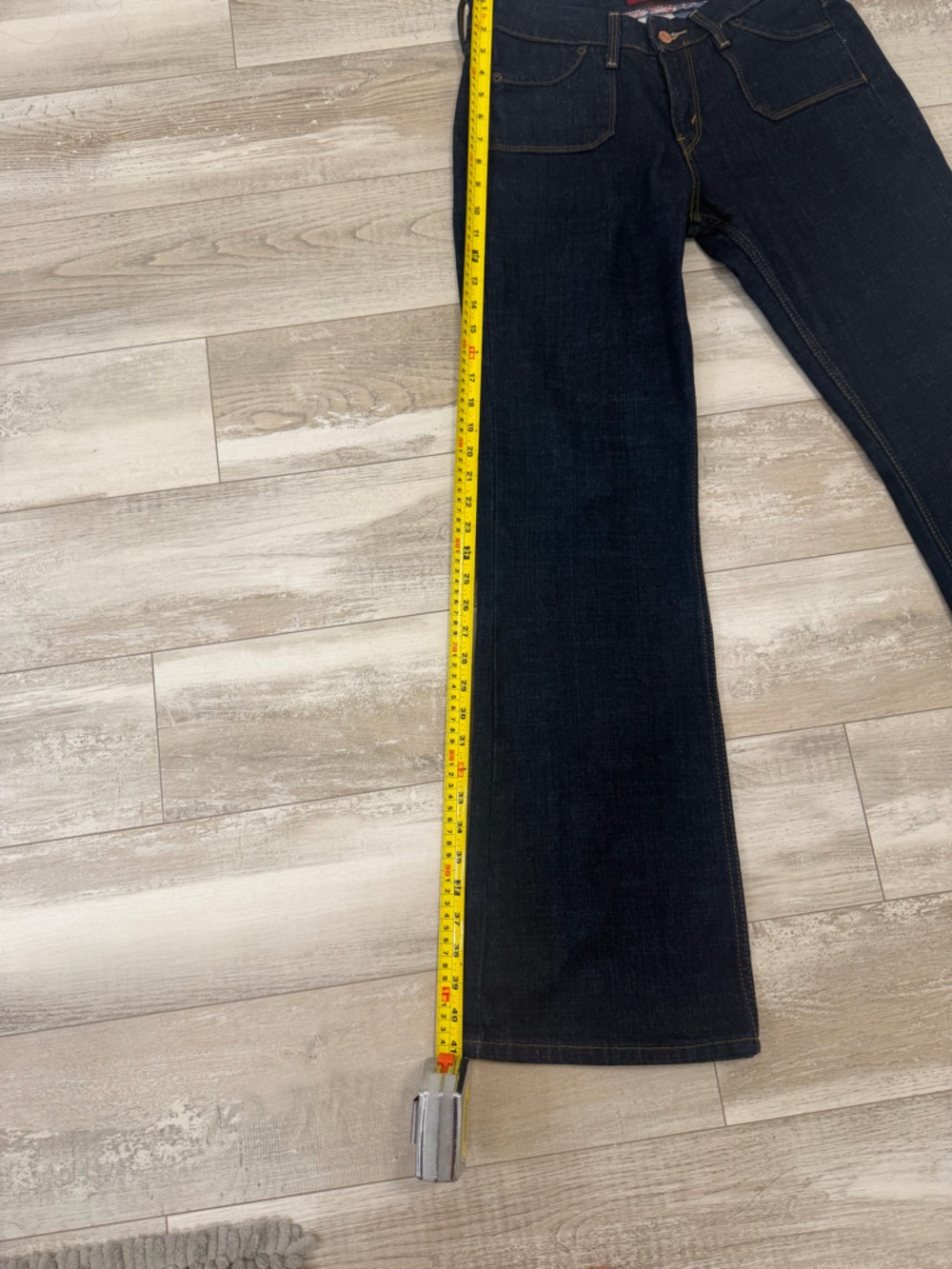 Levi's 545 low boot cut Jeans - Dark wash, size 10 - Picture 8 of 8